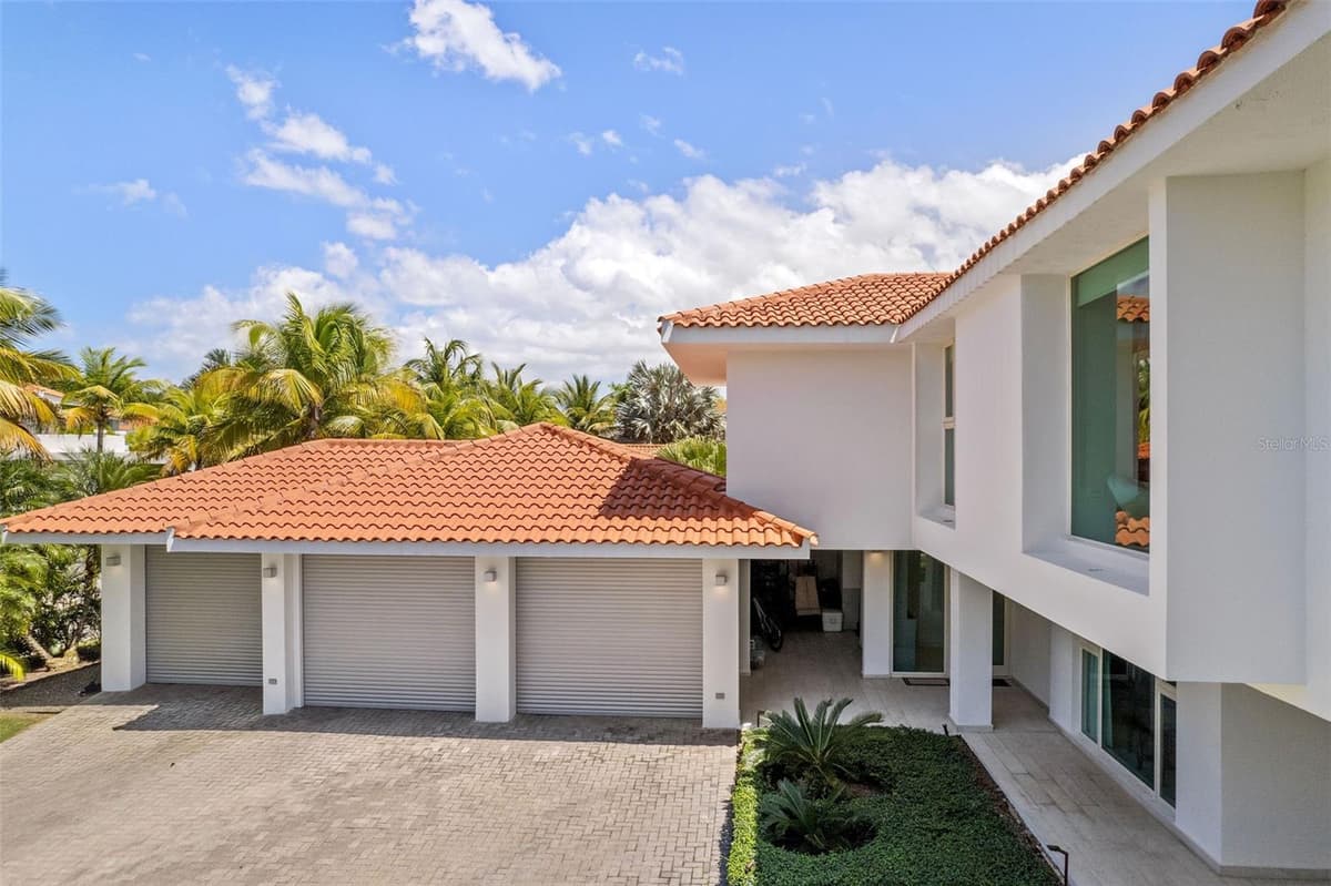 336 DORADO BEACH EAST — photo 83 of 98
