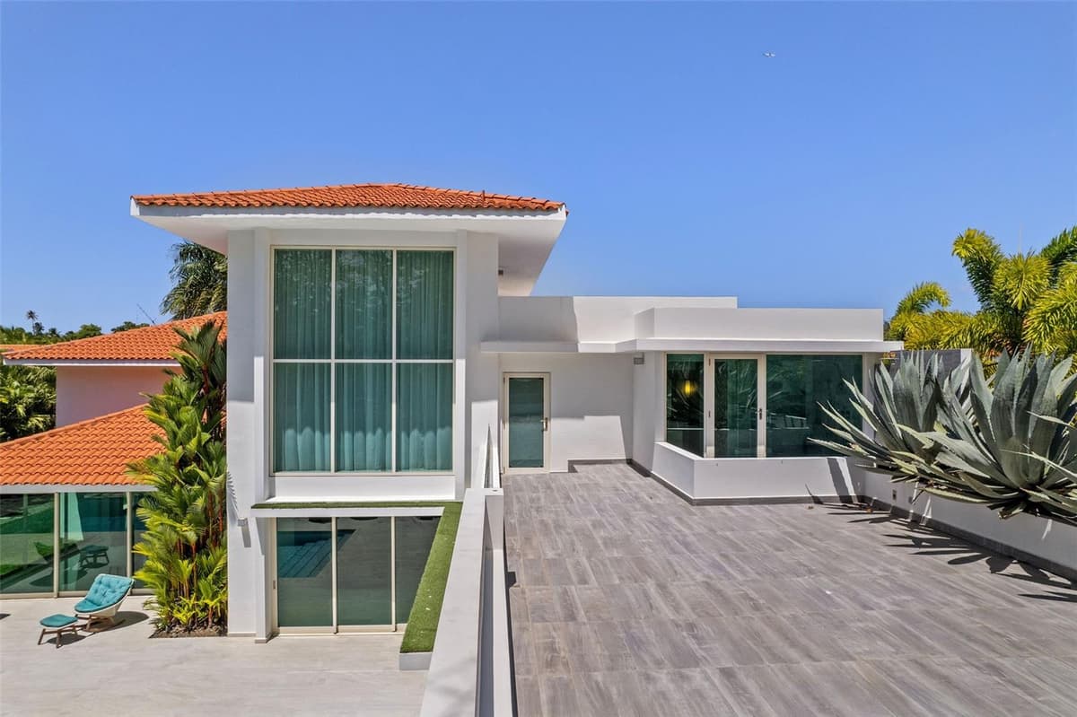 336 DORADO BEACH EAST — photo 89 of 98