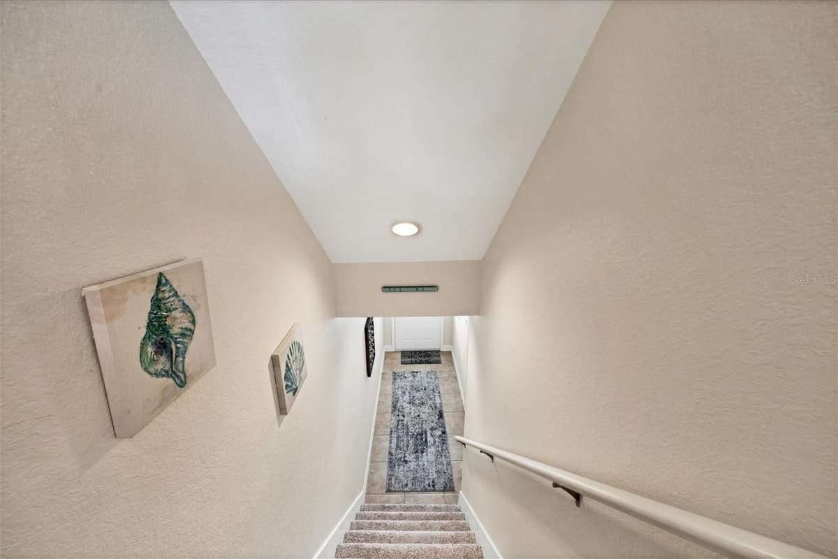 10380 LONGSHORE ROAD — photo 3 of 52