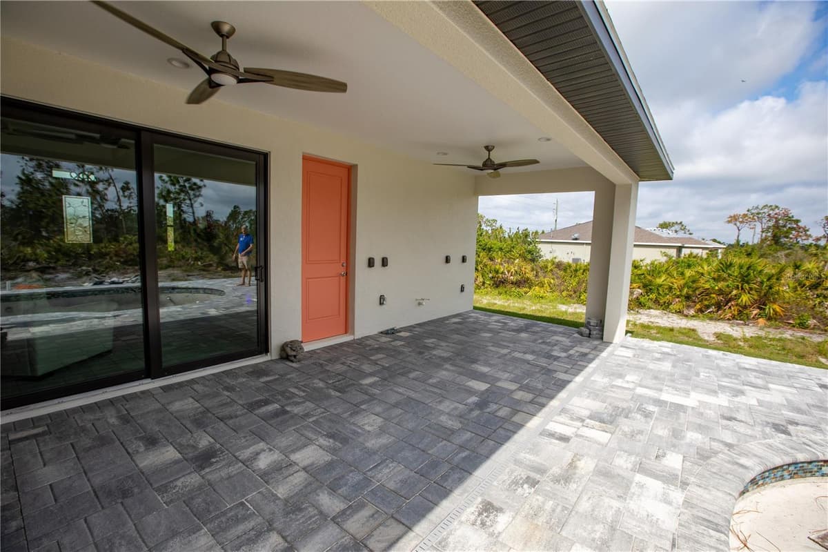 22528 MINERVA AVENUE — photo 18 of 28