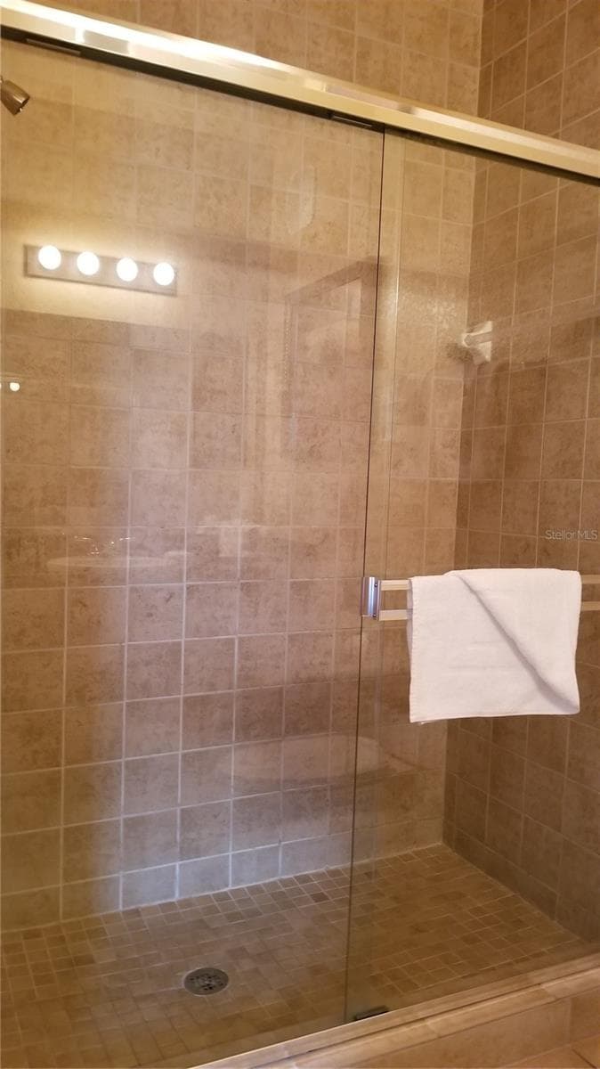8010 TUSCANY WAY — photo 7 of 27