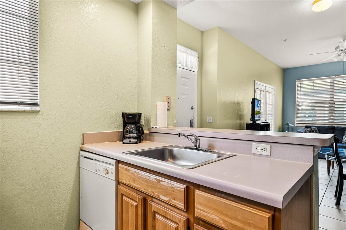 2200 SAN ZANOBI DRIVE — photo 6 of 36