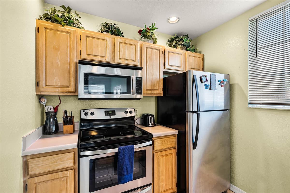 2200 SAN ZANOBI DRIVE — photo 5 of 36