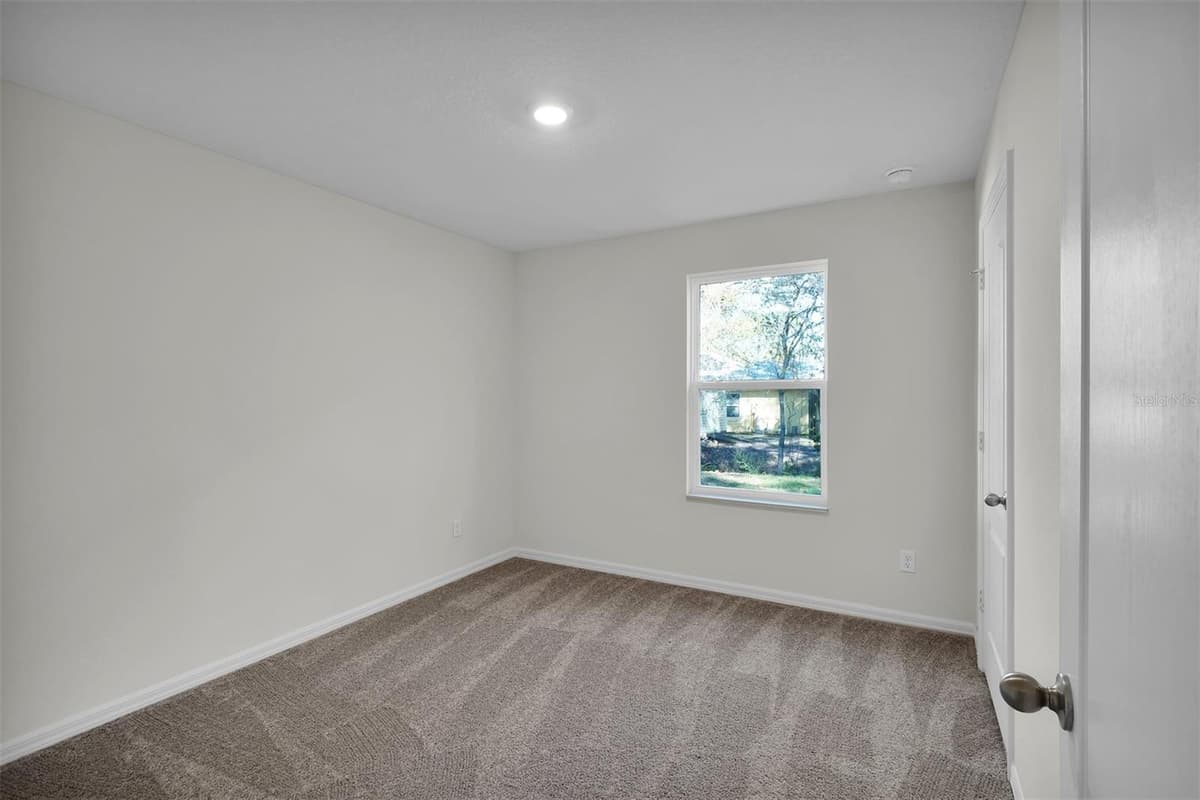 418 MARION OAKS LANE — photo 18 of 20