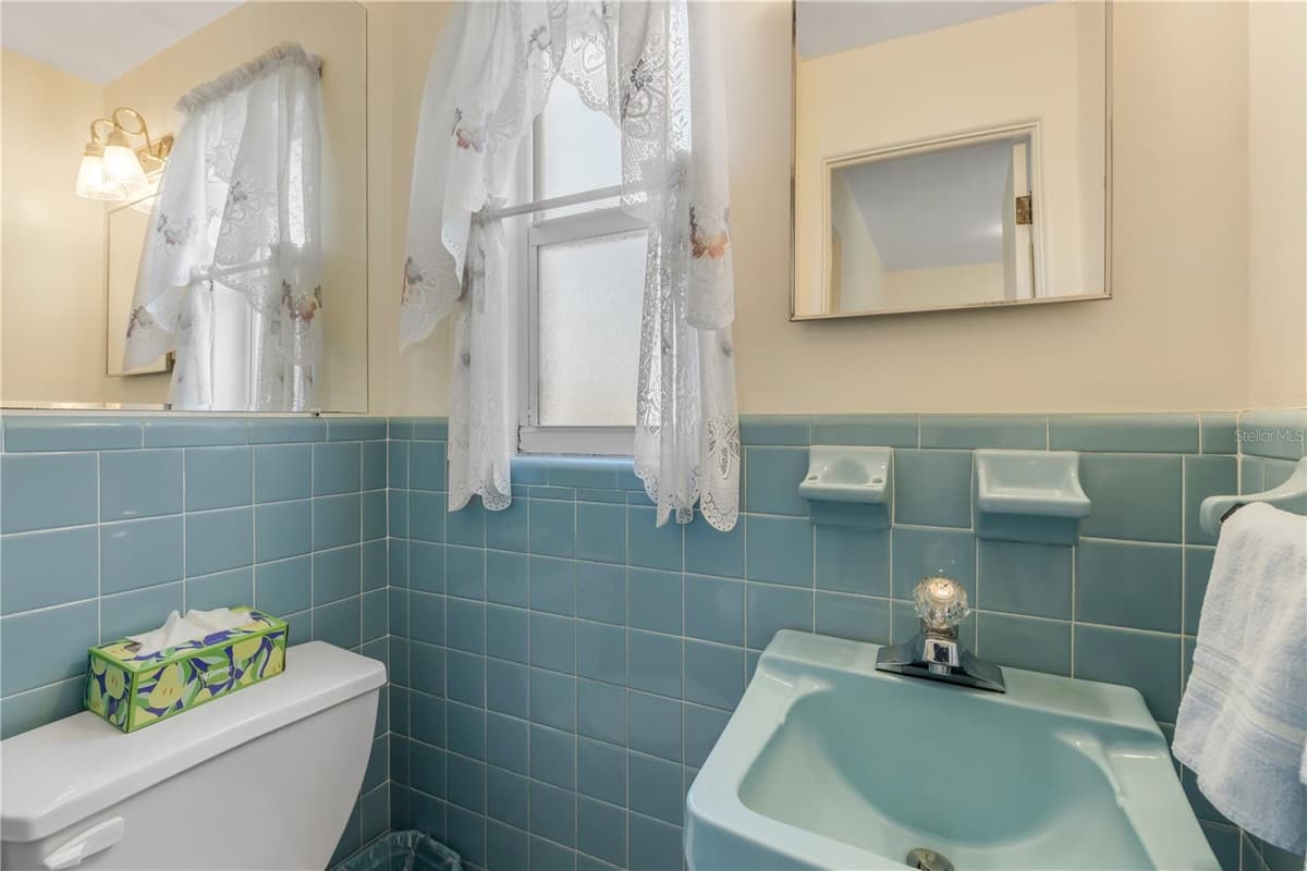 535 PENINSULA AVENUE — photo 34 of 79