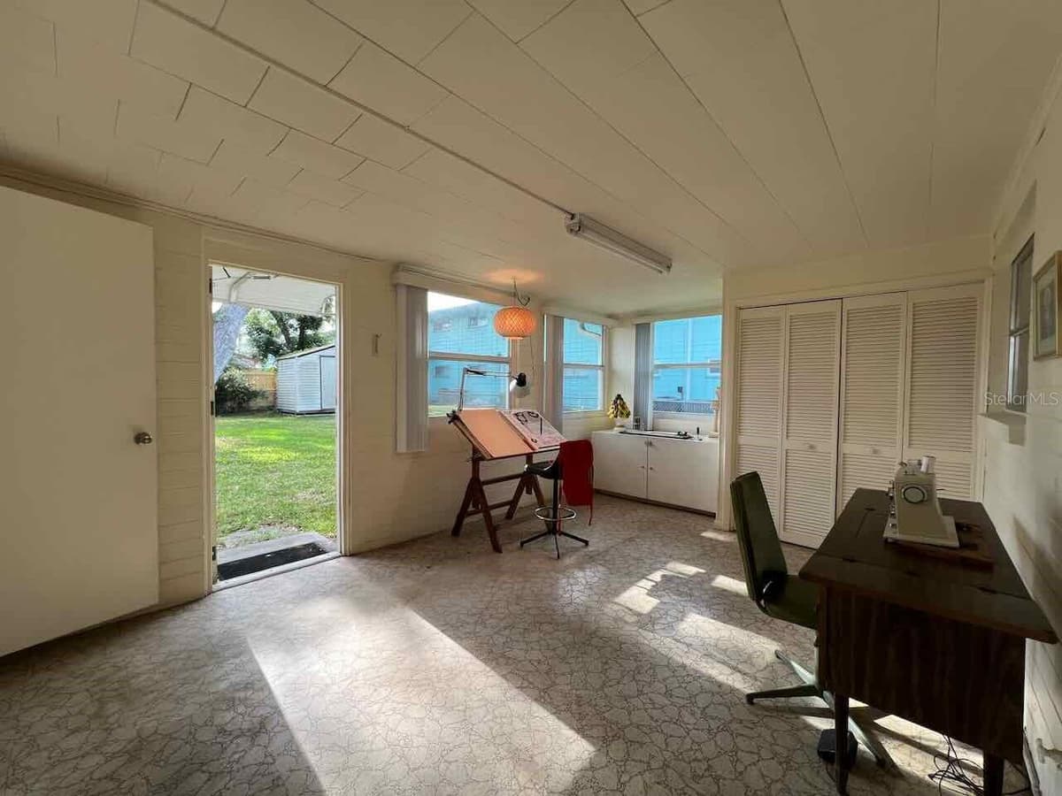 535 PENINSULA AVENUE — photo 26 of 79