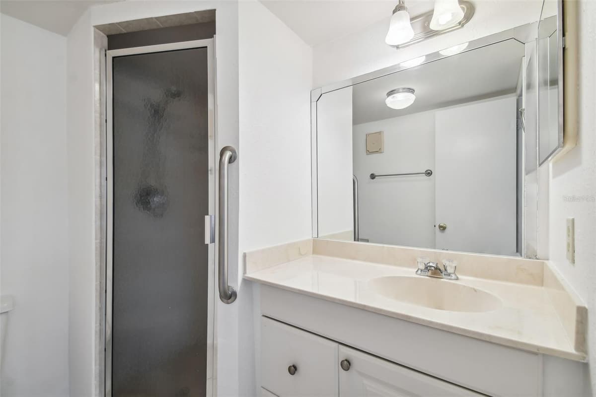 12300 VONN ROAD — photo 11 of 26