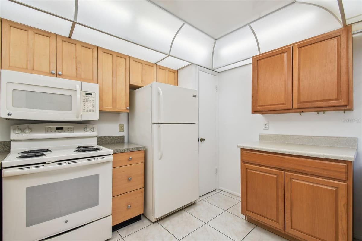12300 VONN ROAD — photo 15 of 26