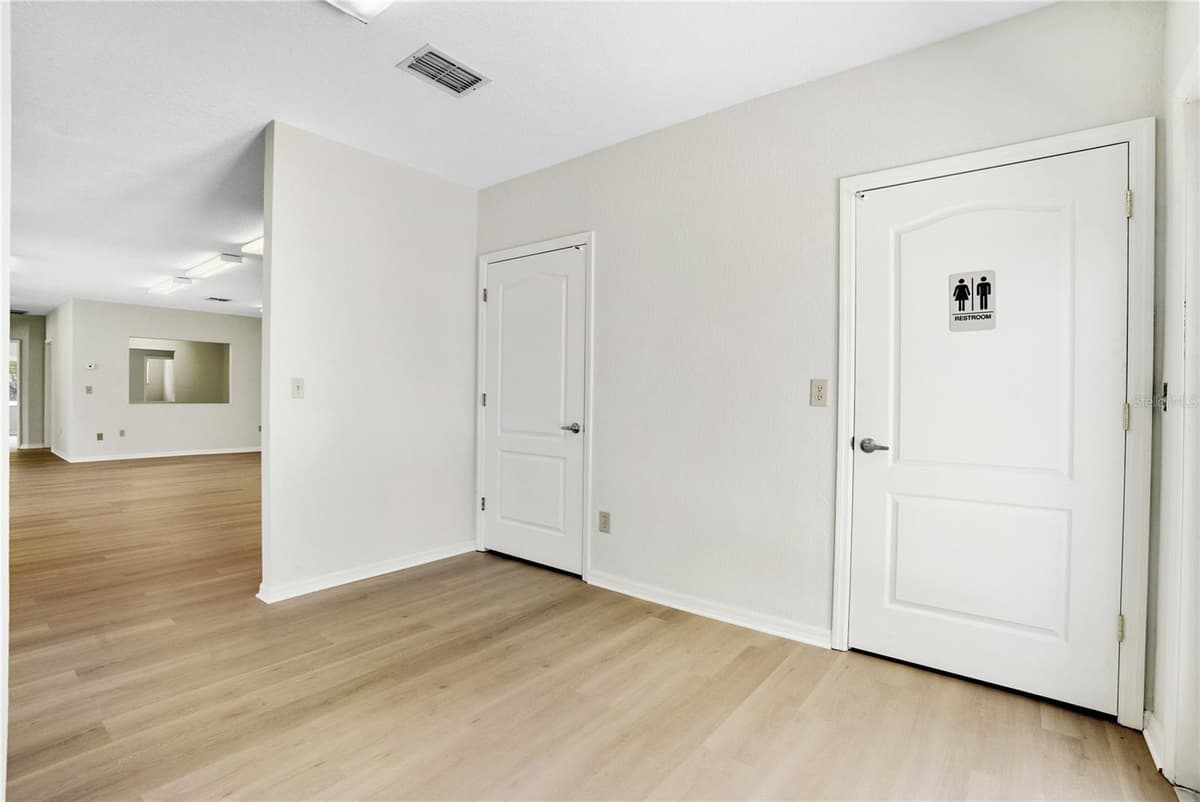 3248 COMMERCIAL WAY — photo 26 of 44
