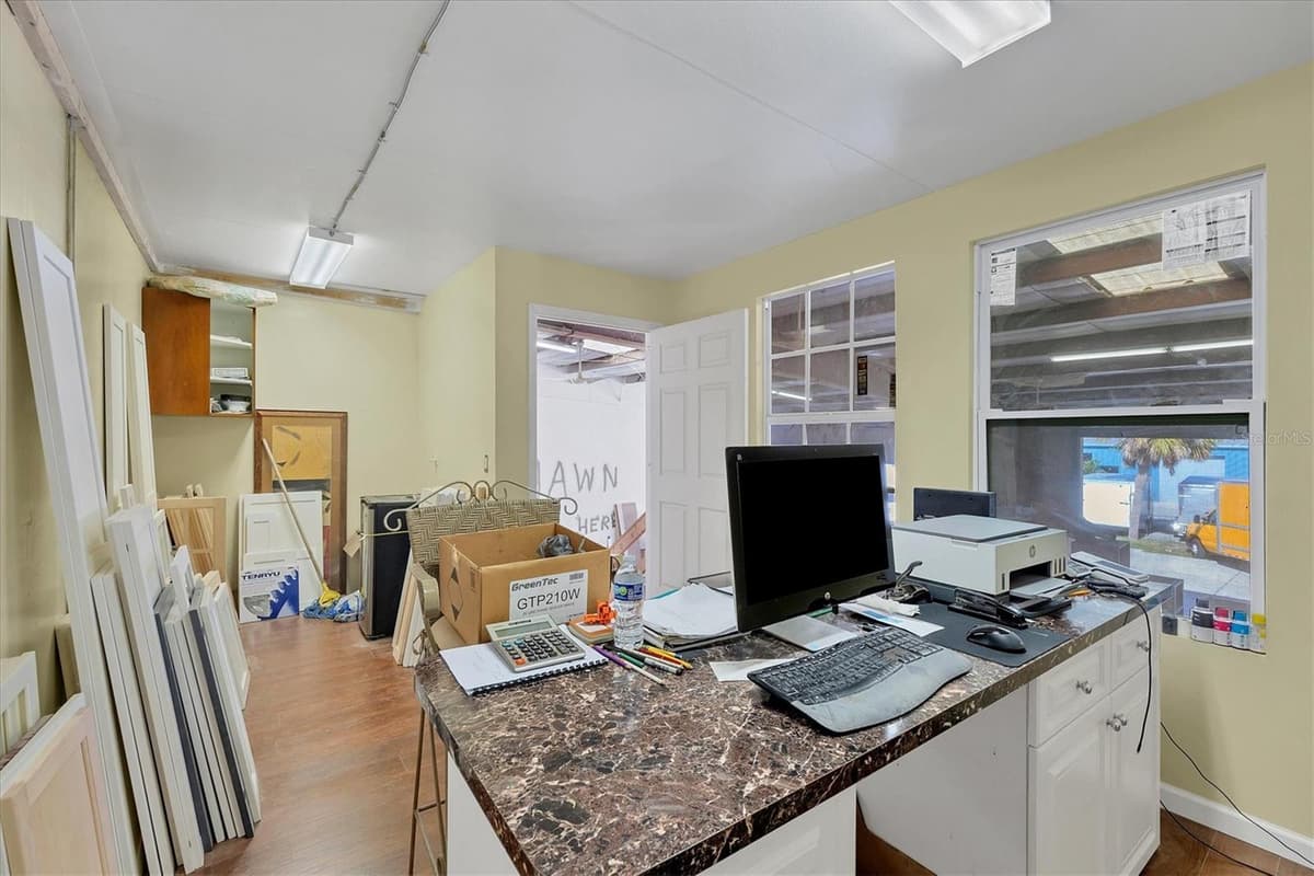 4240 JAMES STREET — photo 24 of 53