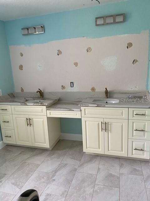 4240 JAMES STREET — photo 35 of 53