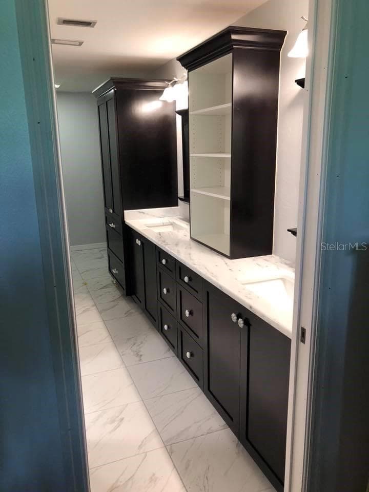 4240 JAMES STREET — photo 39 of 53