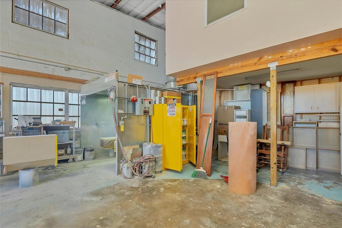 4240 JAMES STREET — photo 19 of 53