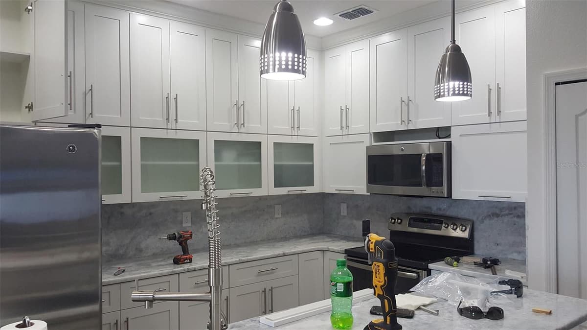 4240 JAMES STREET — photo 2 of 53