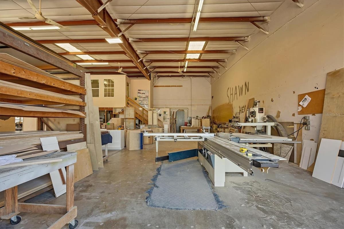 4240 JAMES STREET — photo 8 of 53