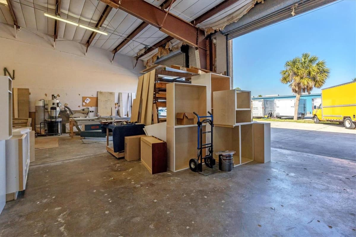 4240 JAMES STREET — photo 13 of 53