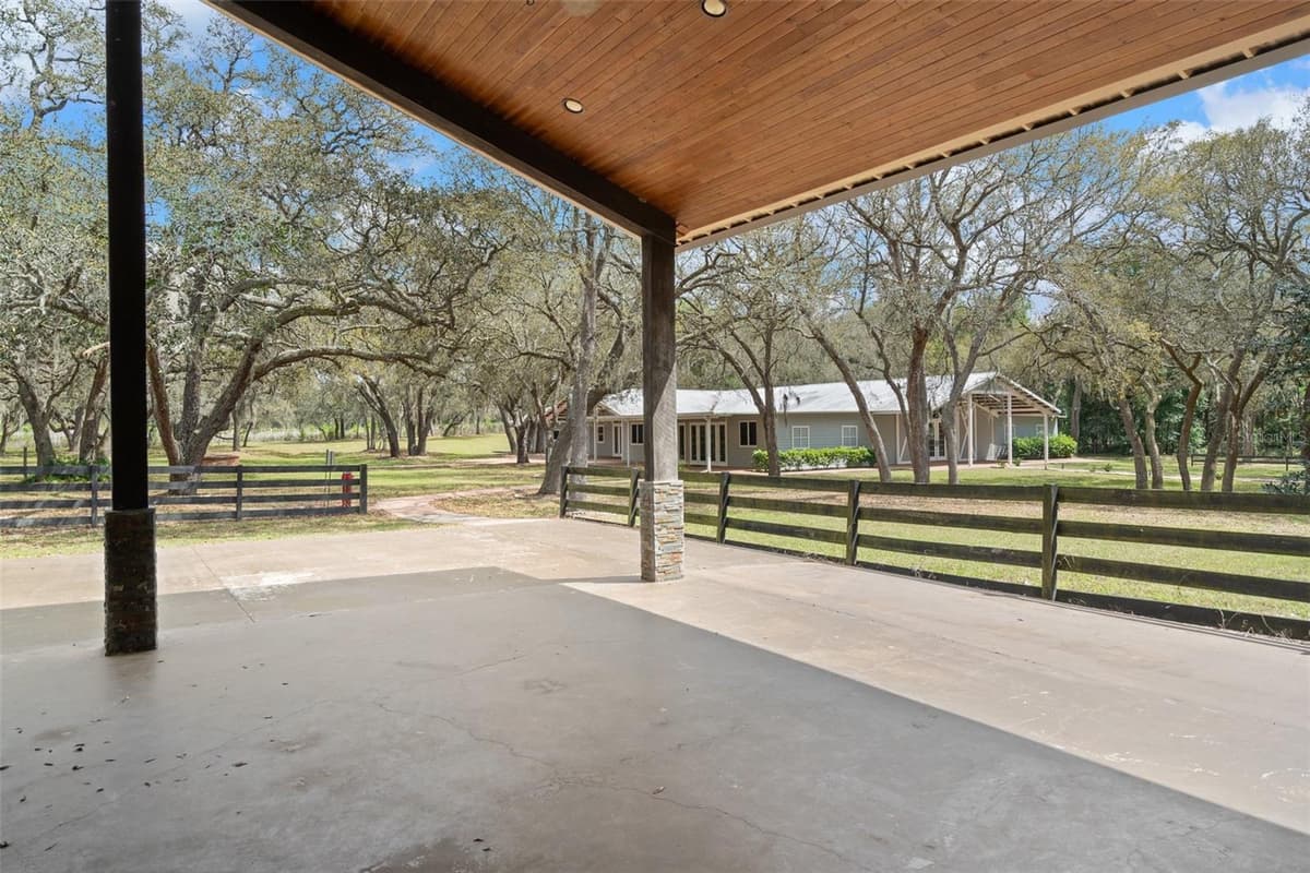 8123 LECANTO HIGHWAY — photo 81 of 99