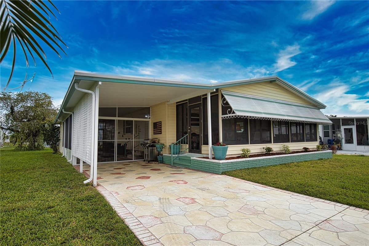 914 IGLESIA DRIVE — photo 6 of 74