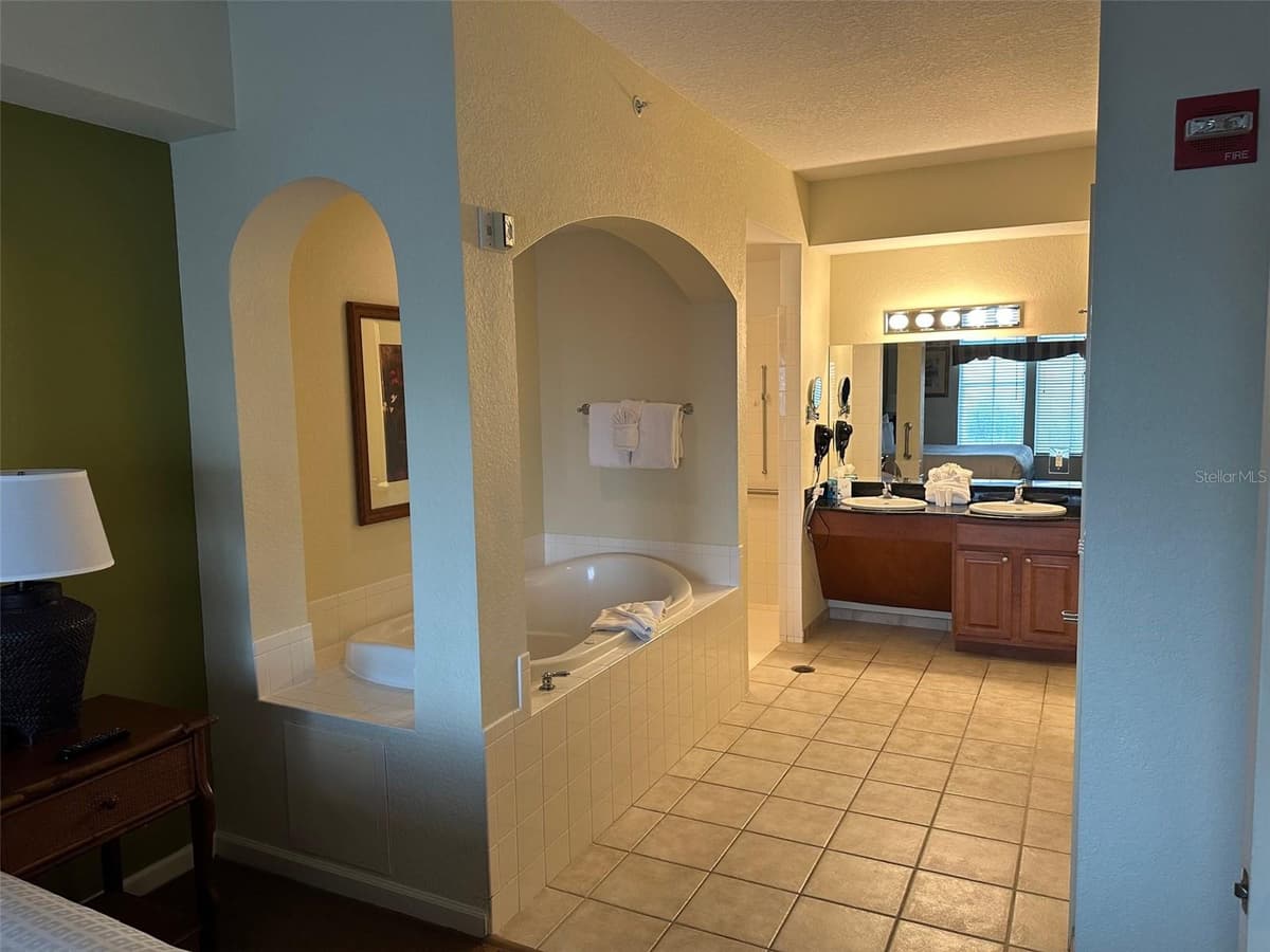 8101 RESORT VILLAGE DRIVE — photo 15 of 24