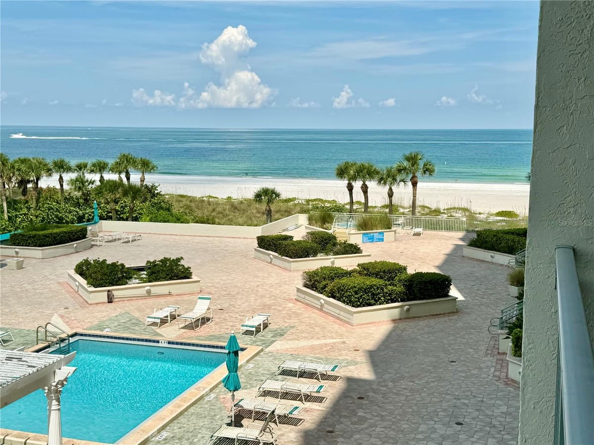 1380 GULF BOULEVARD — photo 45 of 71
