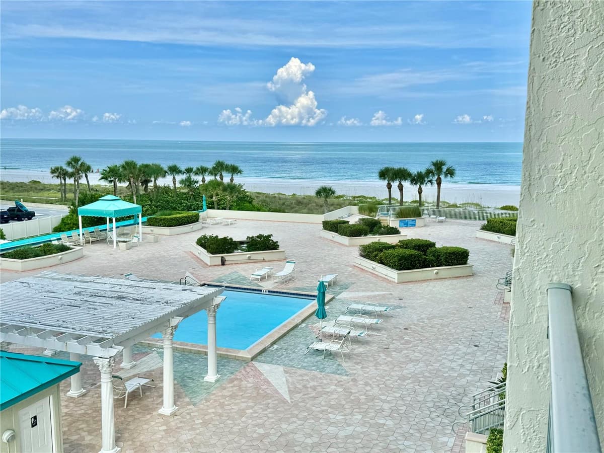 1380 GULF BOULEVARD — photo 38 of 71