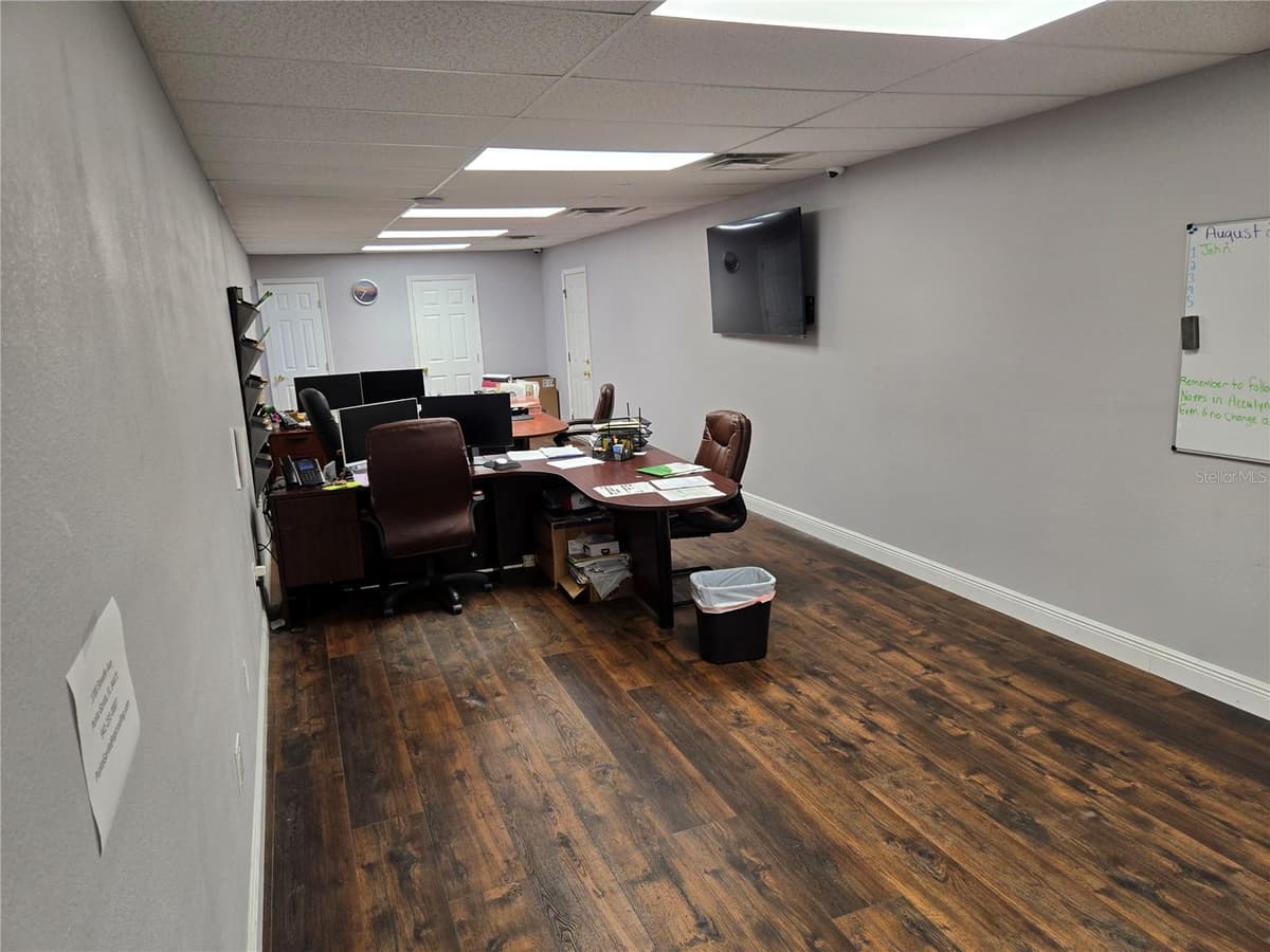 1700 STEADLEY AVENUE — photo 10 of 14