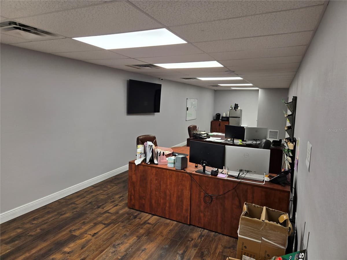 1700 STEADLEY AVENUE — photo 12 of 14