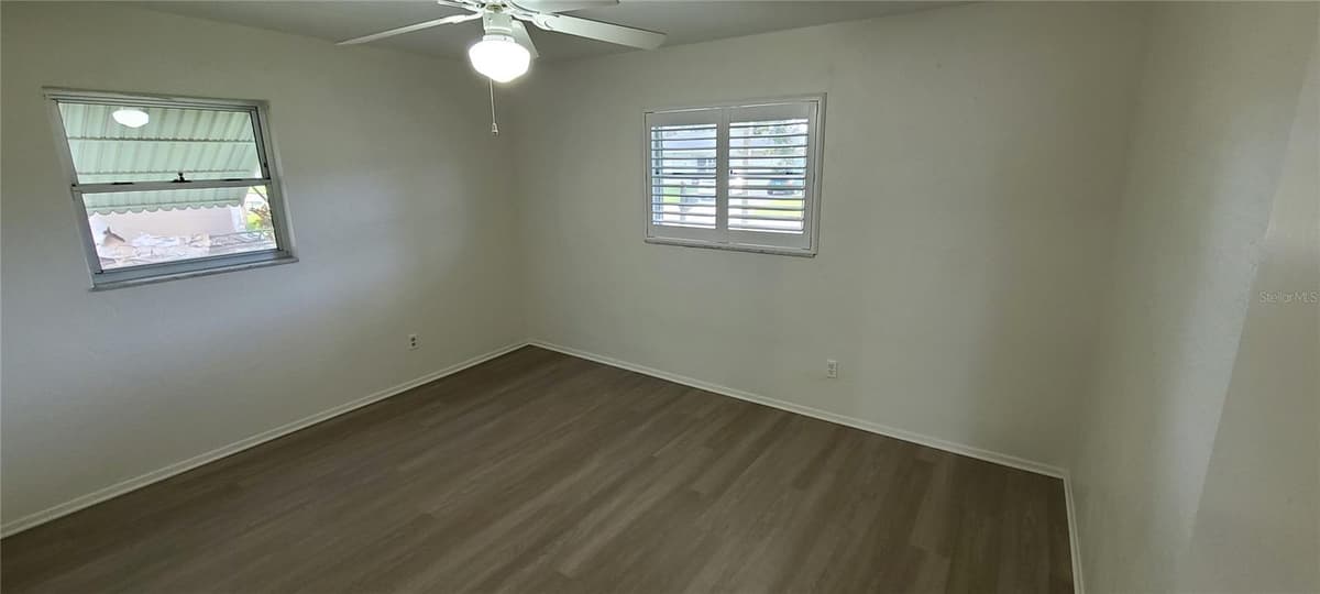 9901 111TH LANE — photo 9 of 23