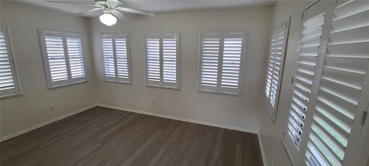 9901 111TH LANE — photo 5 of 23