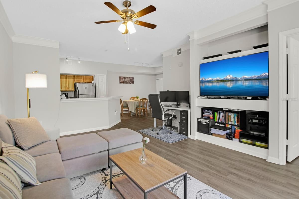 13103 MULBERRY PARK DRIVE — photo 13 of 27