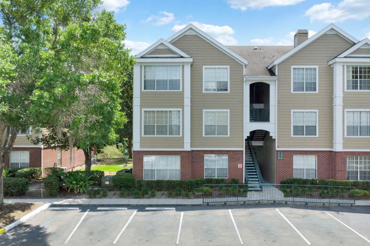13103 MULBERRY PARK DRIVE — photo 1 of 27