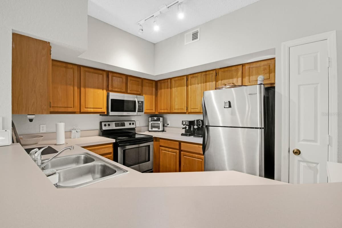 13103 MULBERRY PARK DRIVE — photo 4 of 27