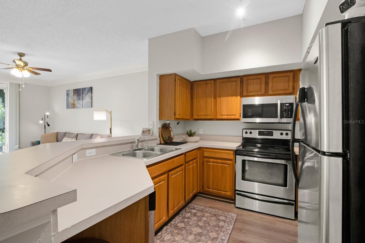13103 MULBERRY PARK DRIVE — photo 5 of 27