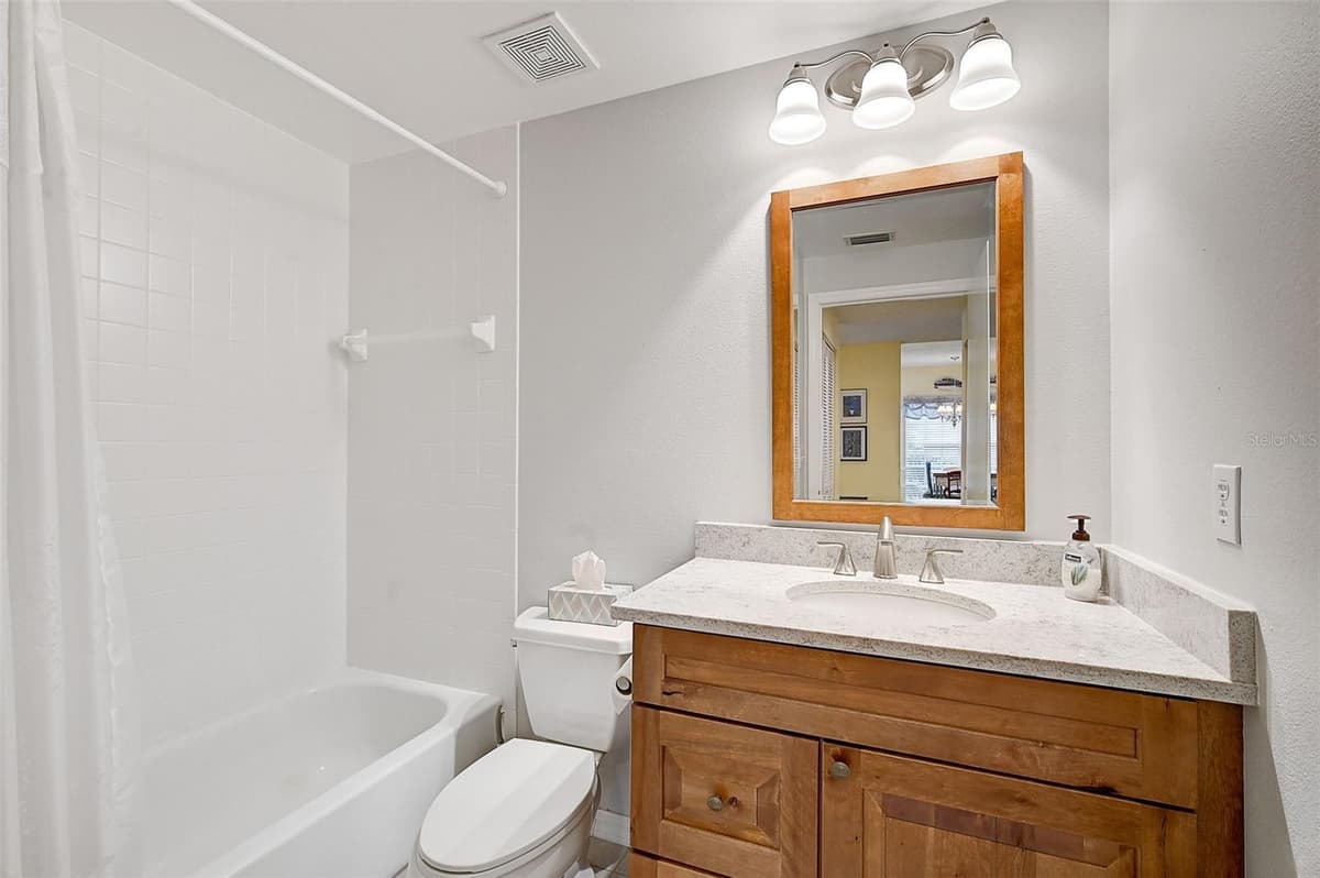 4215 CADDIE DRIVE — photo 13 of 52