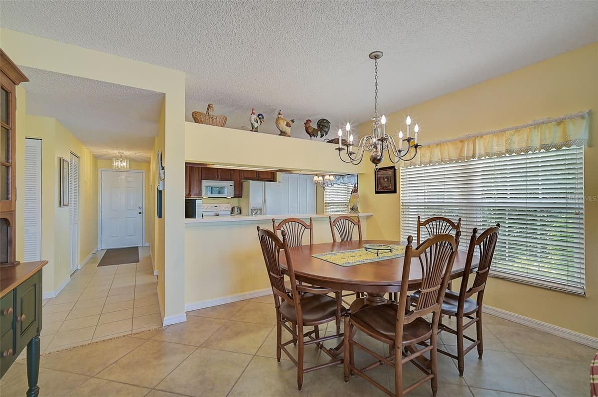 4215 CADDIE DRIVE — photo 24 of 52