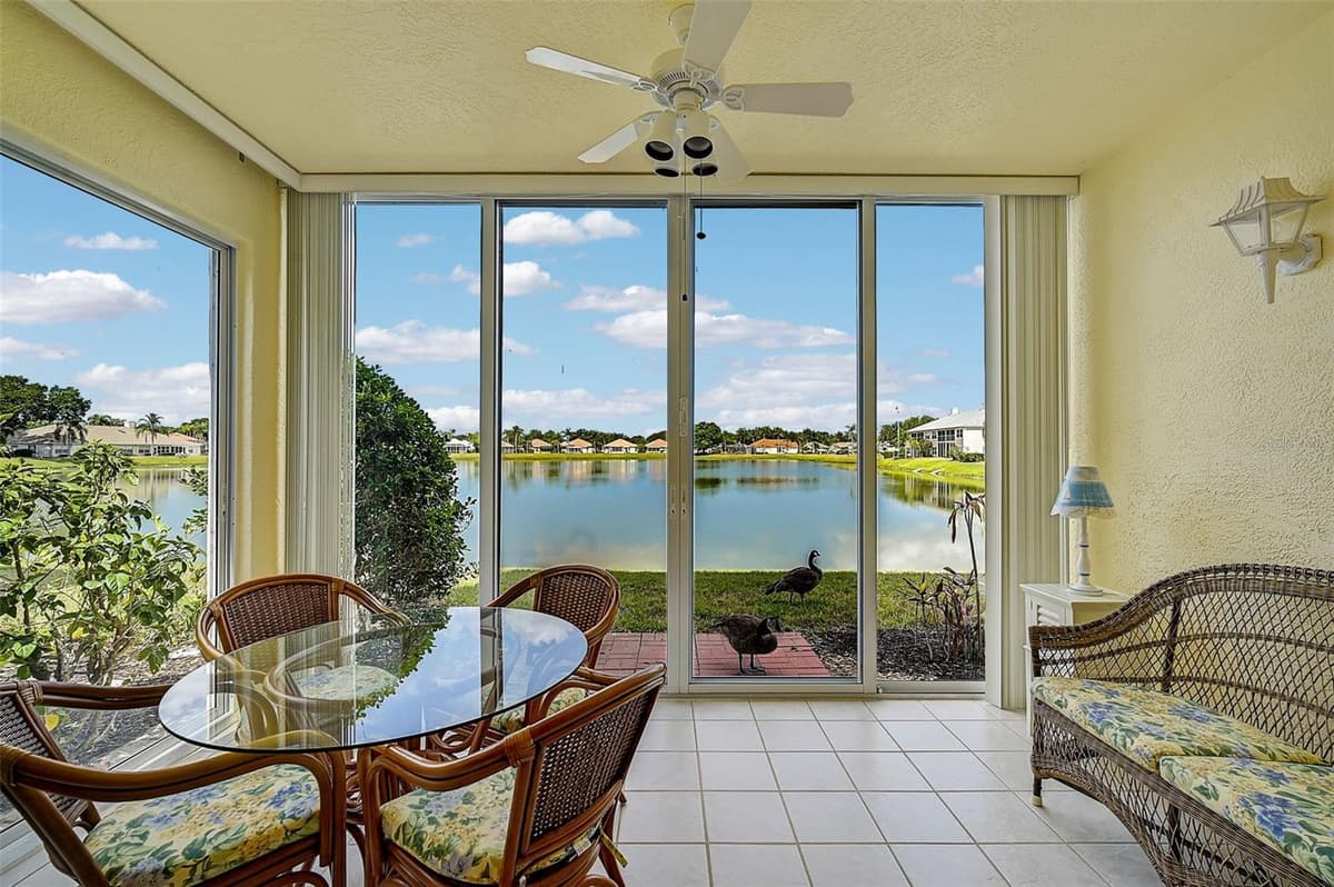 4215 CADDIE DRIVE — photo 31 of 52