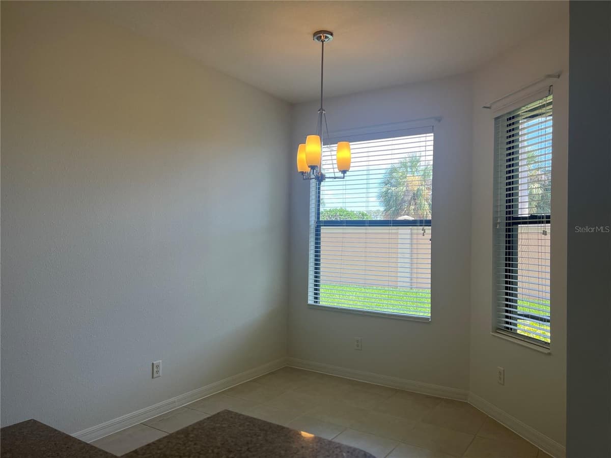 1498 MASENO DRIVE — photo 11 of 40