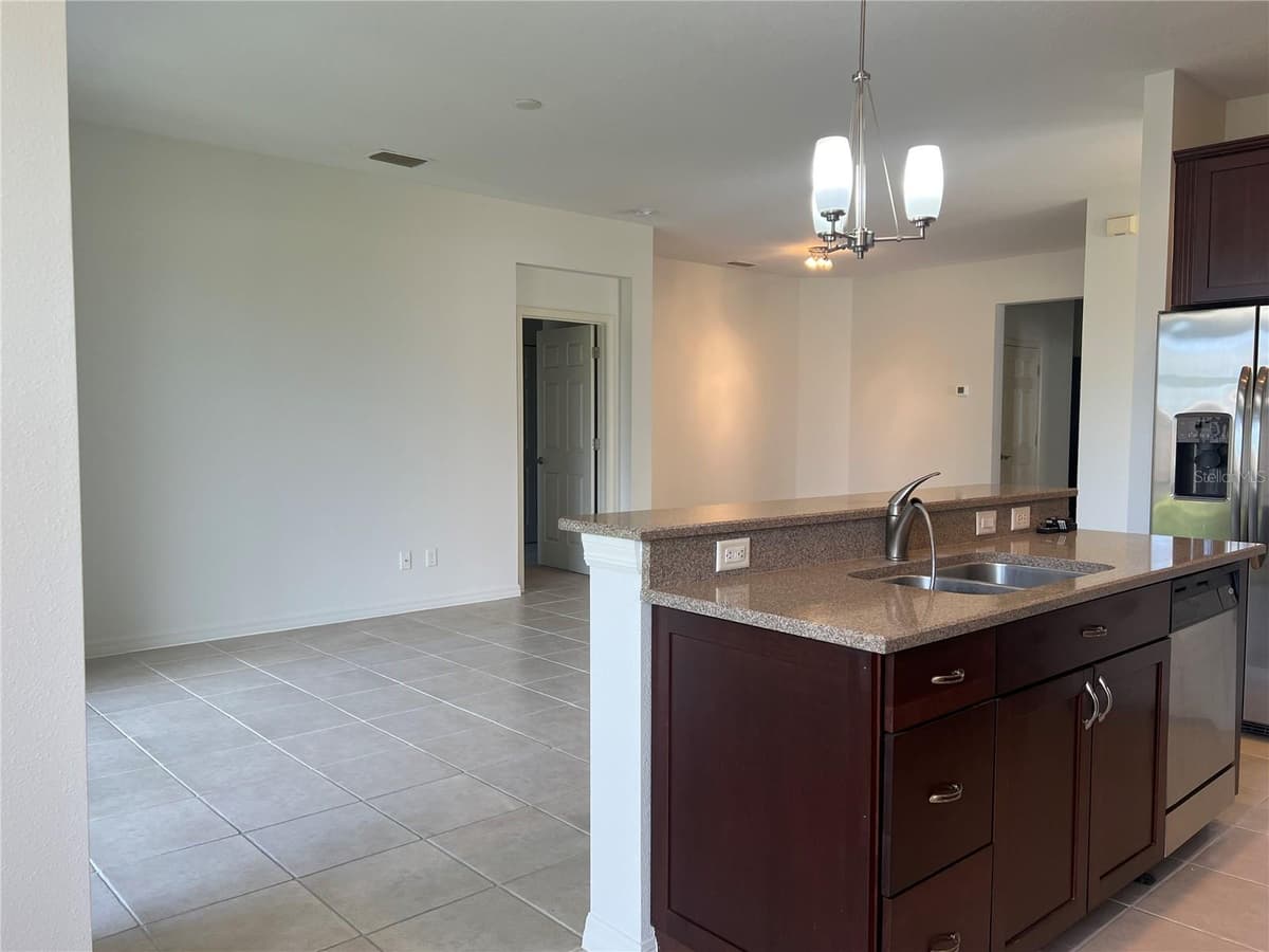 1498 MASENO DRIVE — photo 8 of 40