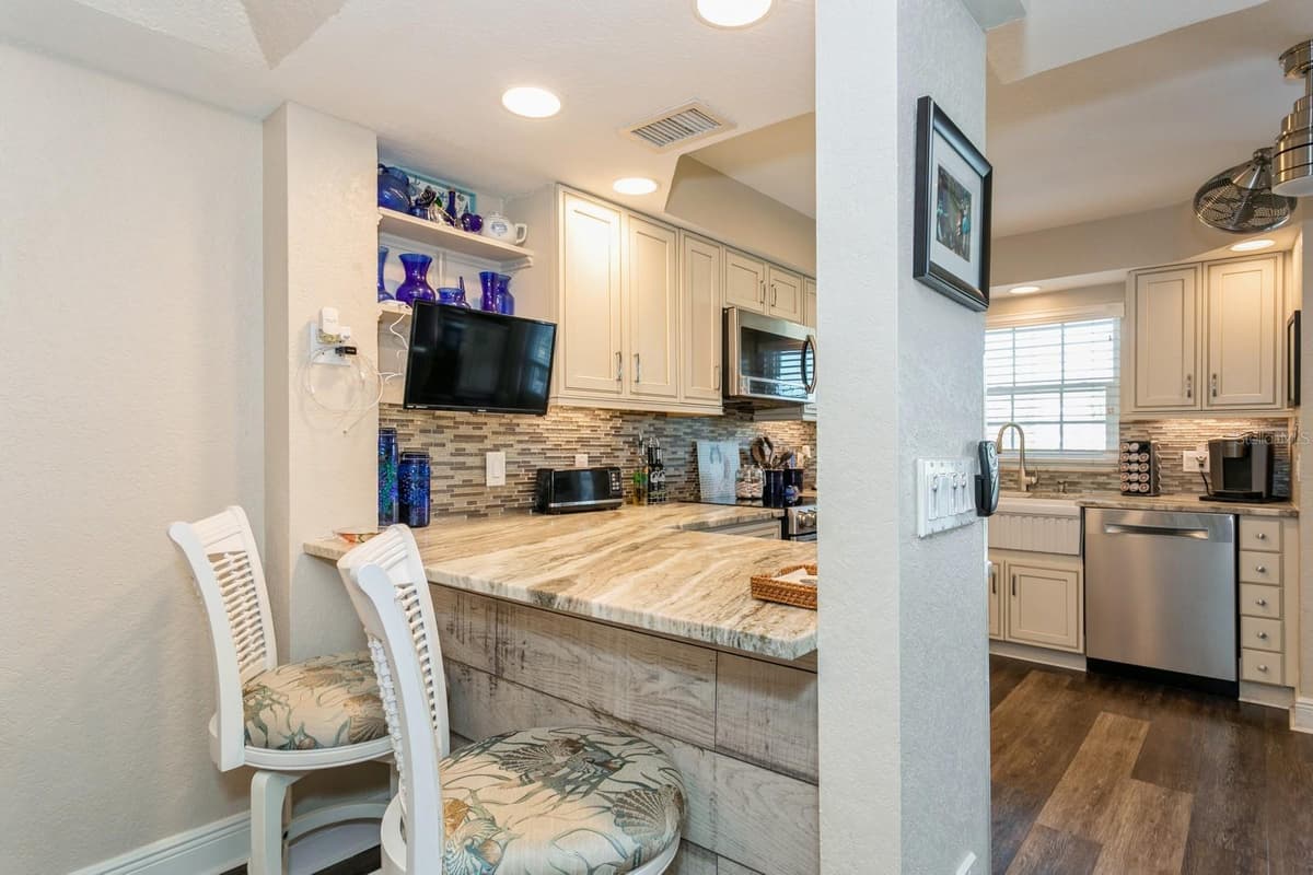 9166 BLIND PASS ROAD — photo 12 of 37