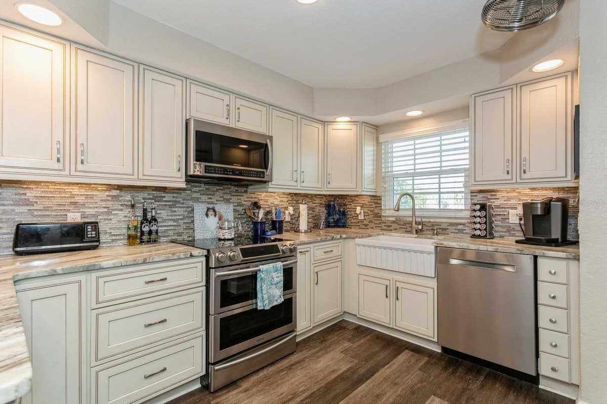 9166 BLIND PASS ROAD — photo 10 of 37