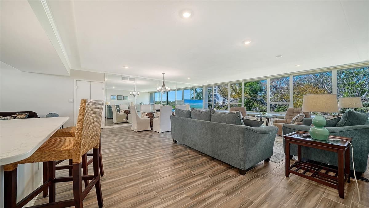 100 SANDS POINT ROAD — photo 13 of 49