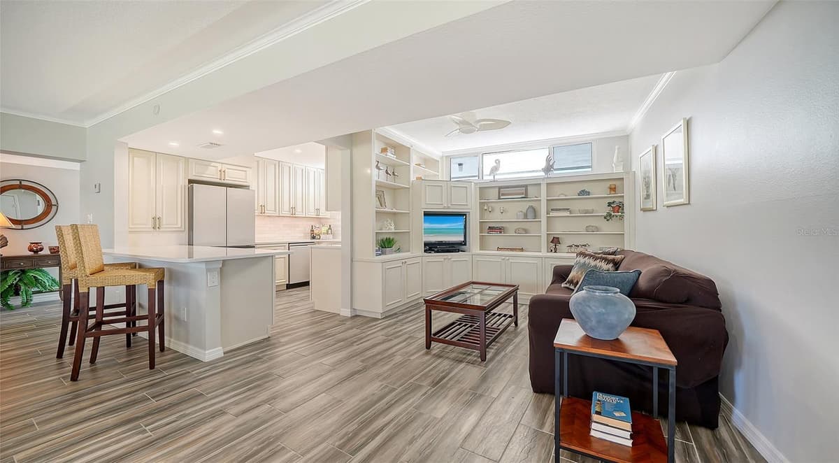 100 SANDS POINT ROAD — photo 16 of 49
