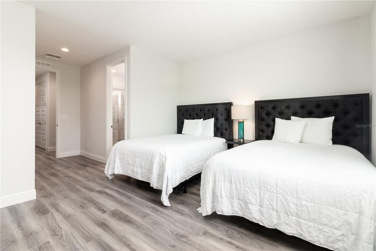 1136 CASTLE PINES COURT — photo 5 of 58
