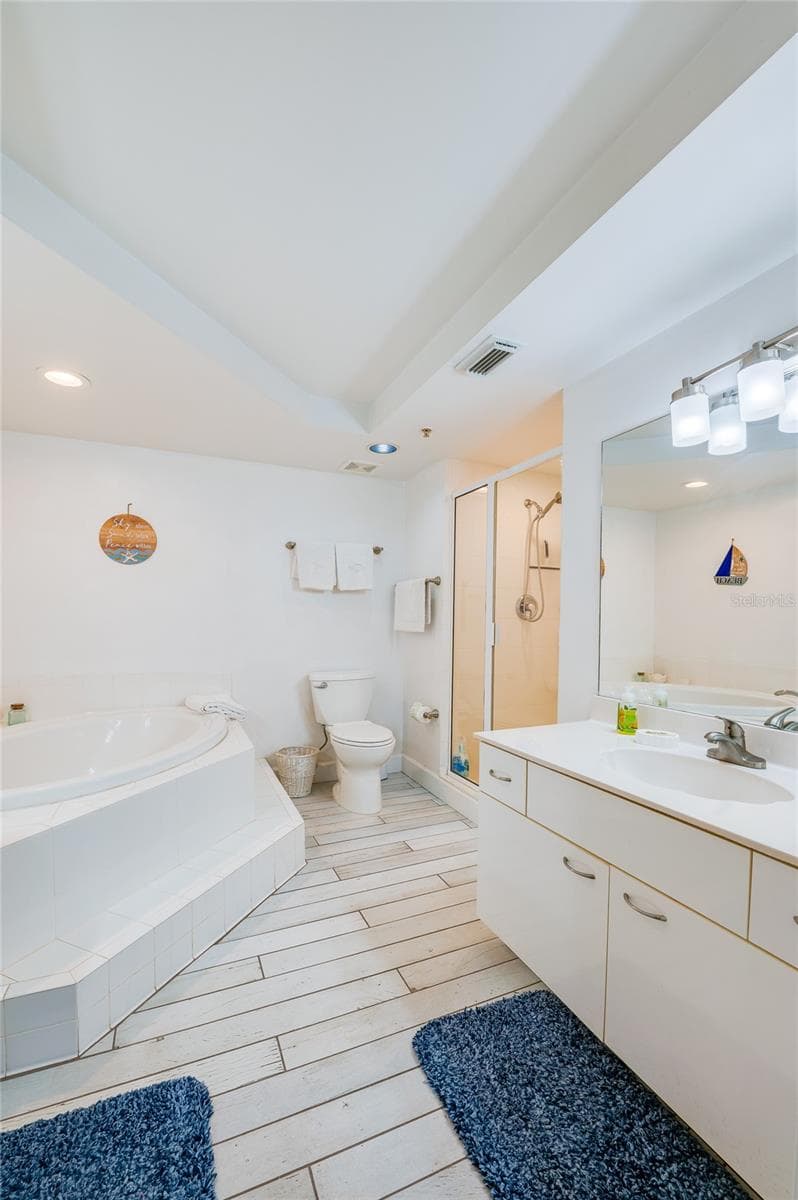 4575 ATLANTIC AVENUE — photo 17 of 28