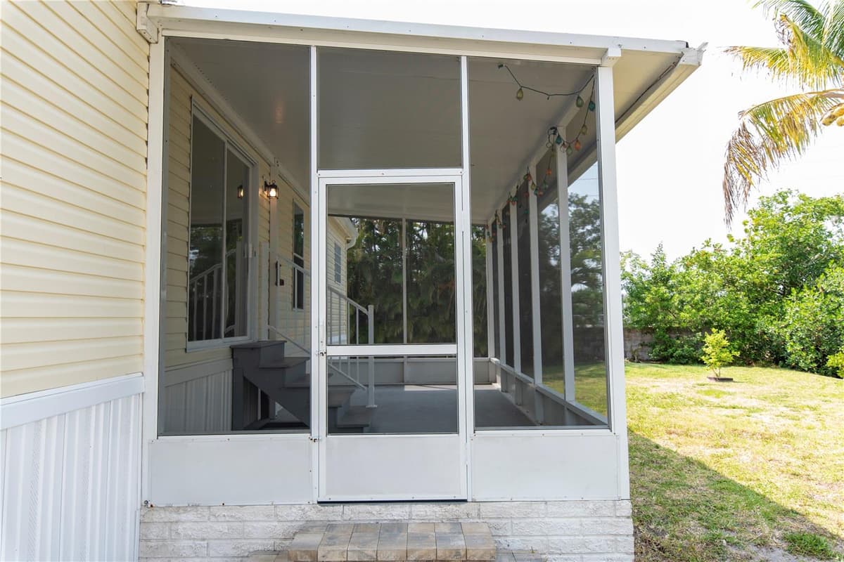 23 HOLLAND DRIVE — photo 19 of 28
