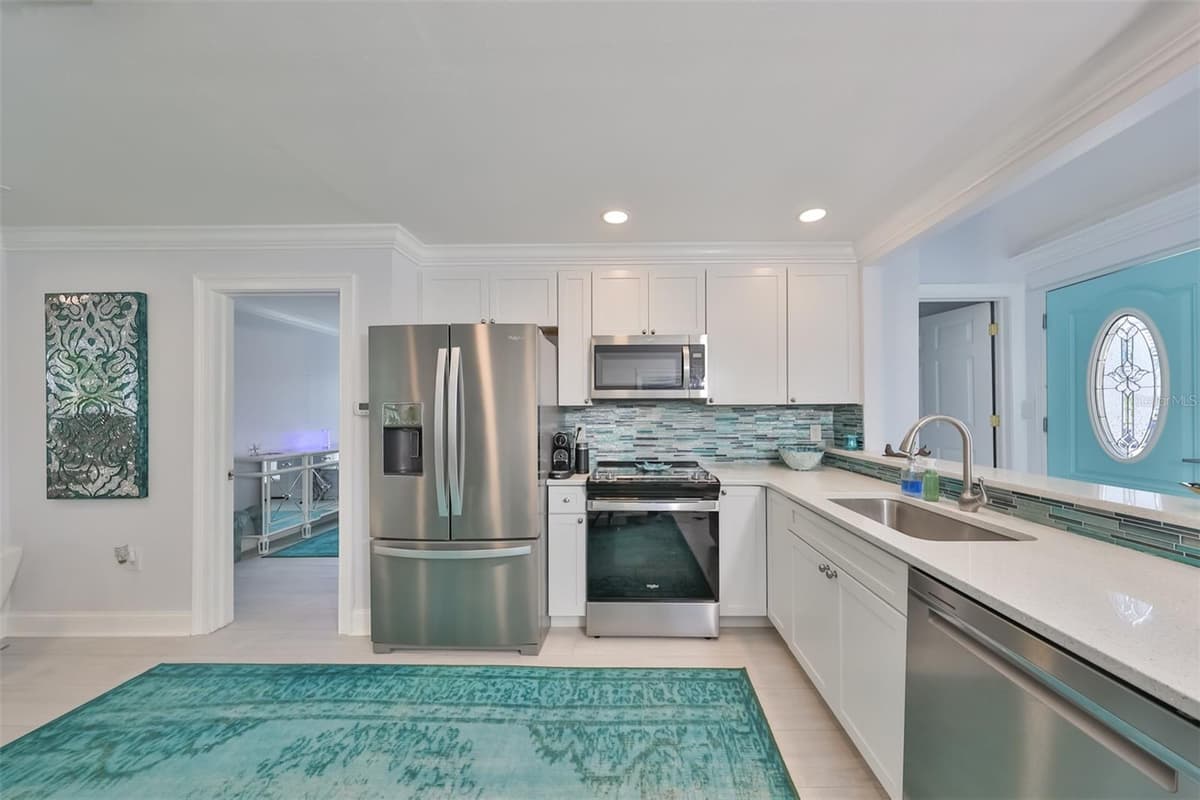 13004 BOCA CIEGA AVENUE — photo 14 of 45