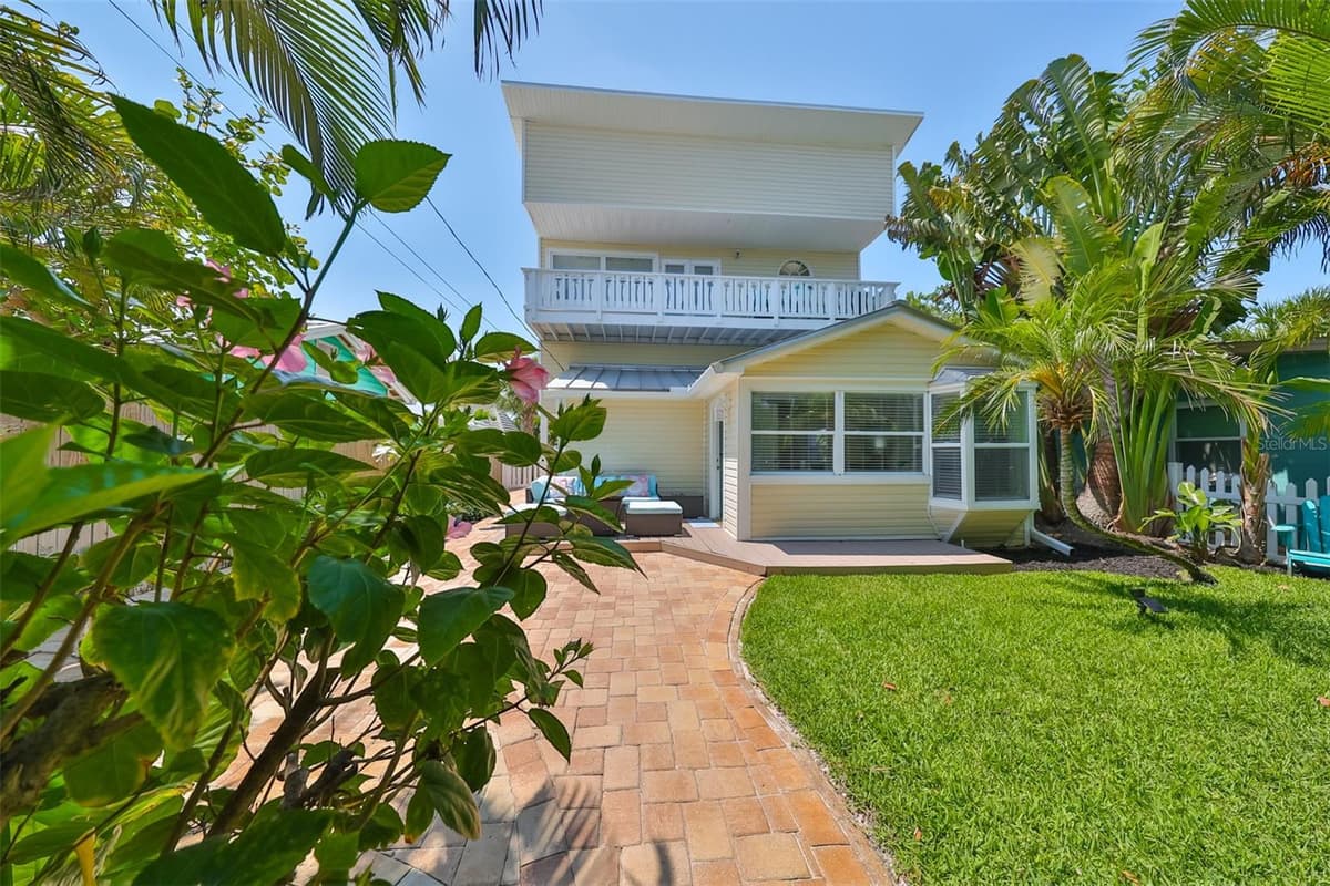 13004 BOCA CIEGA AVENUE — photo 34 of 45