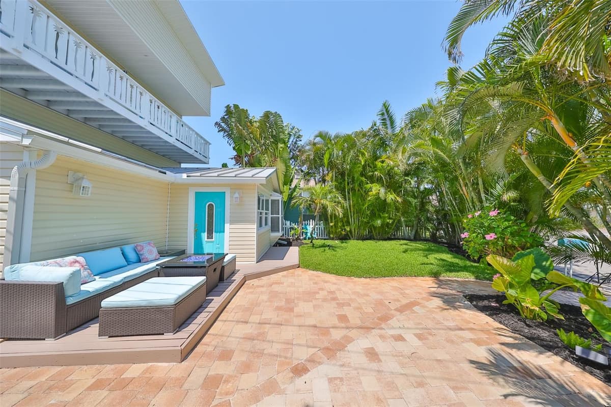 13004 BOCA CIEGA AVENUE — photo 35 of 45