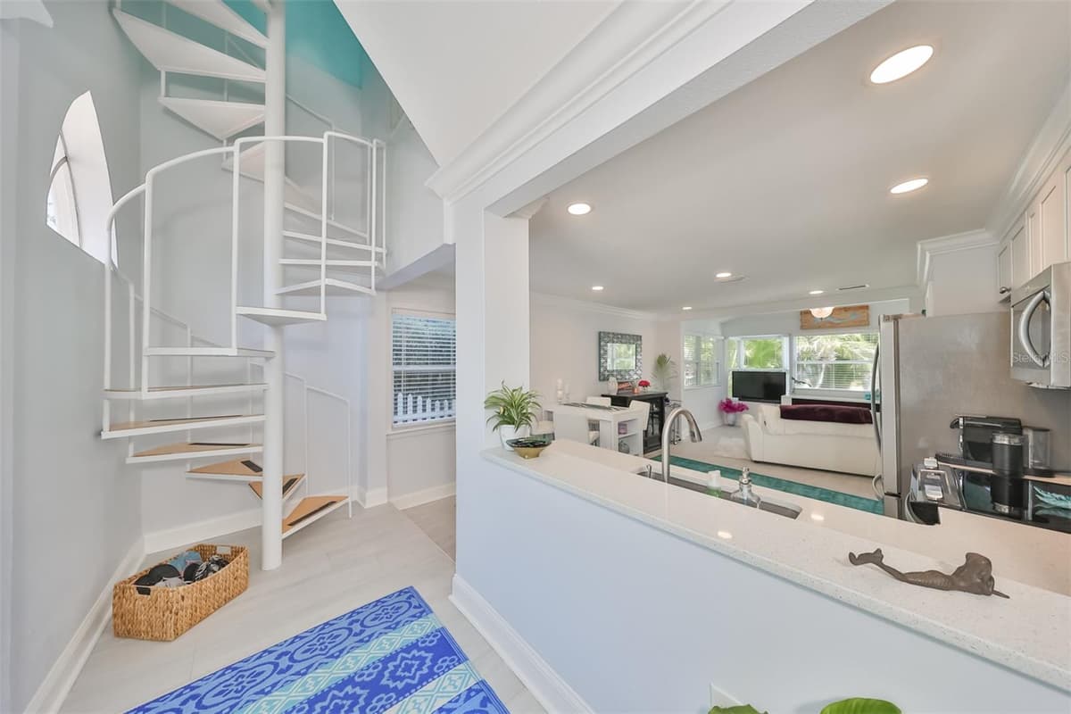 13004 BOCA CIEGA AVENUE — photo 15 of 45
