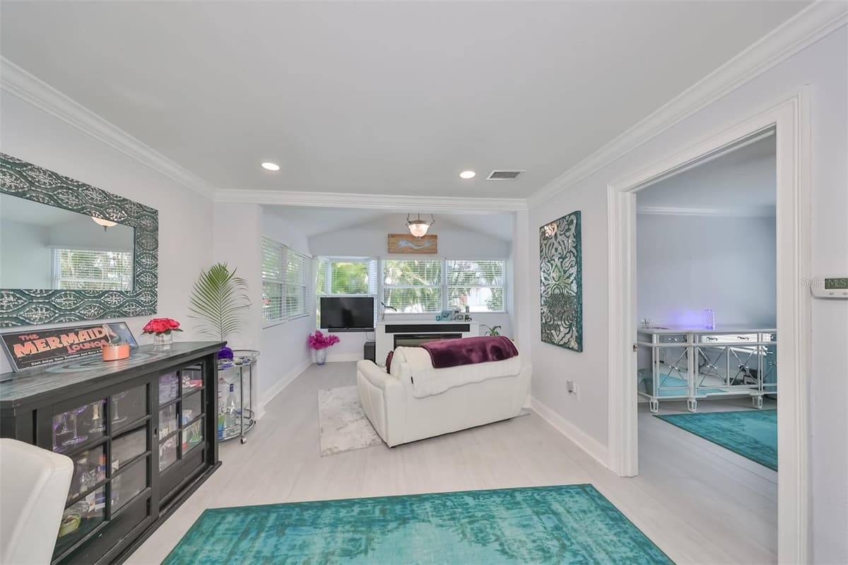 13004 BOCA CIEGA AVENUE — photo 17 of 45